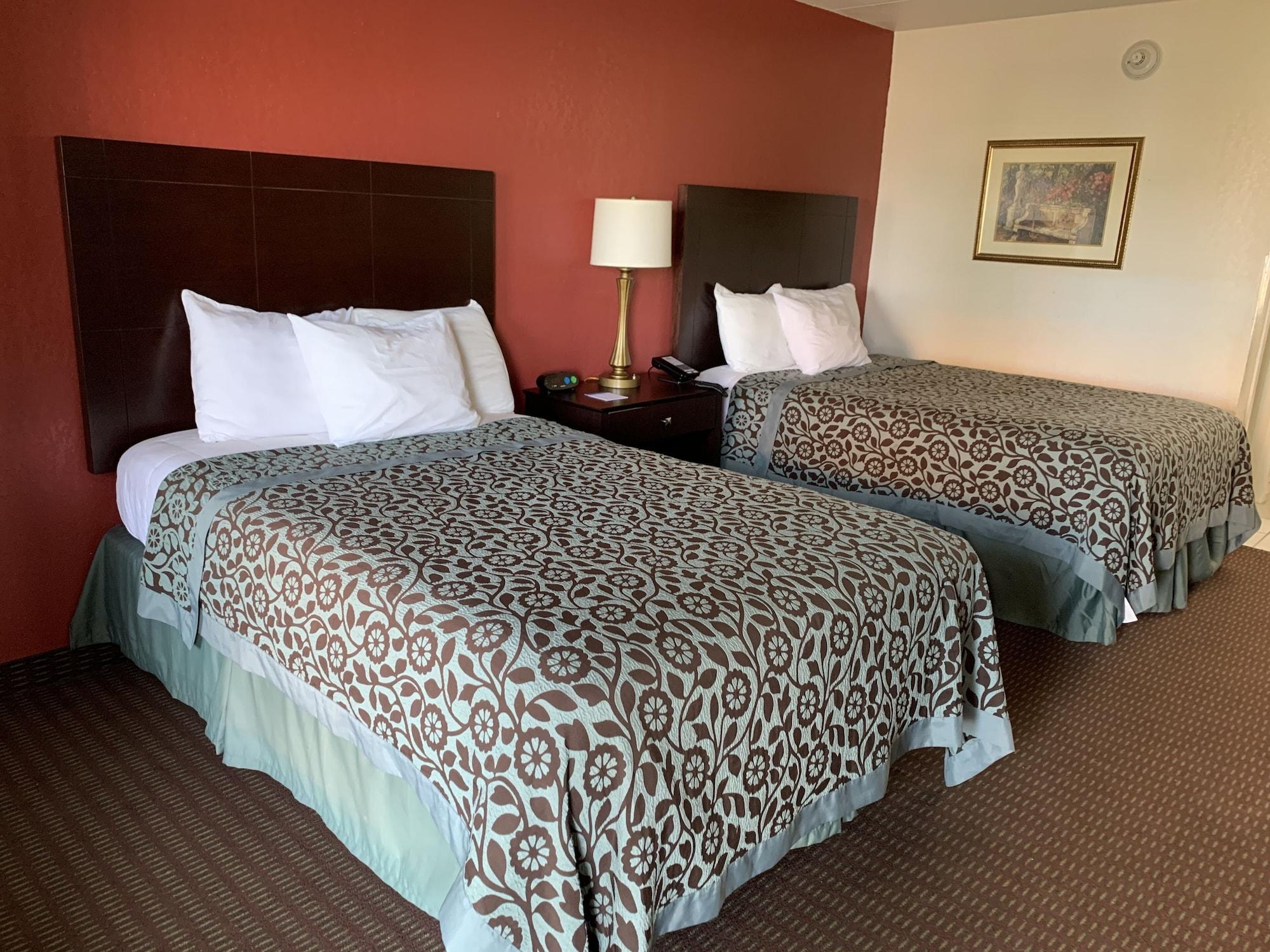 Days Inn By Wyndham Cave City Ngoại thất bức ảnh