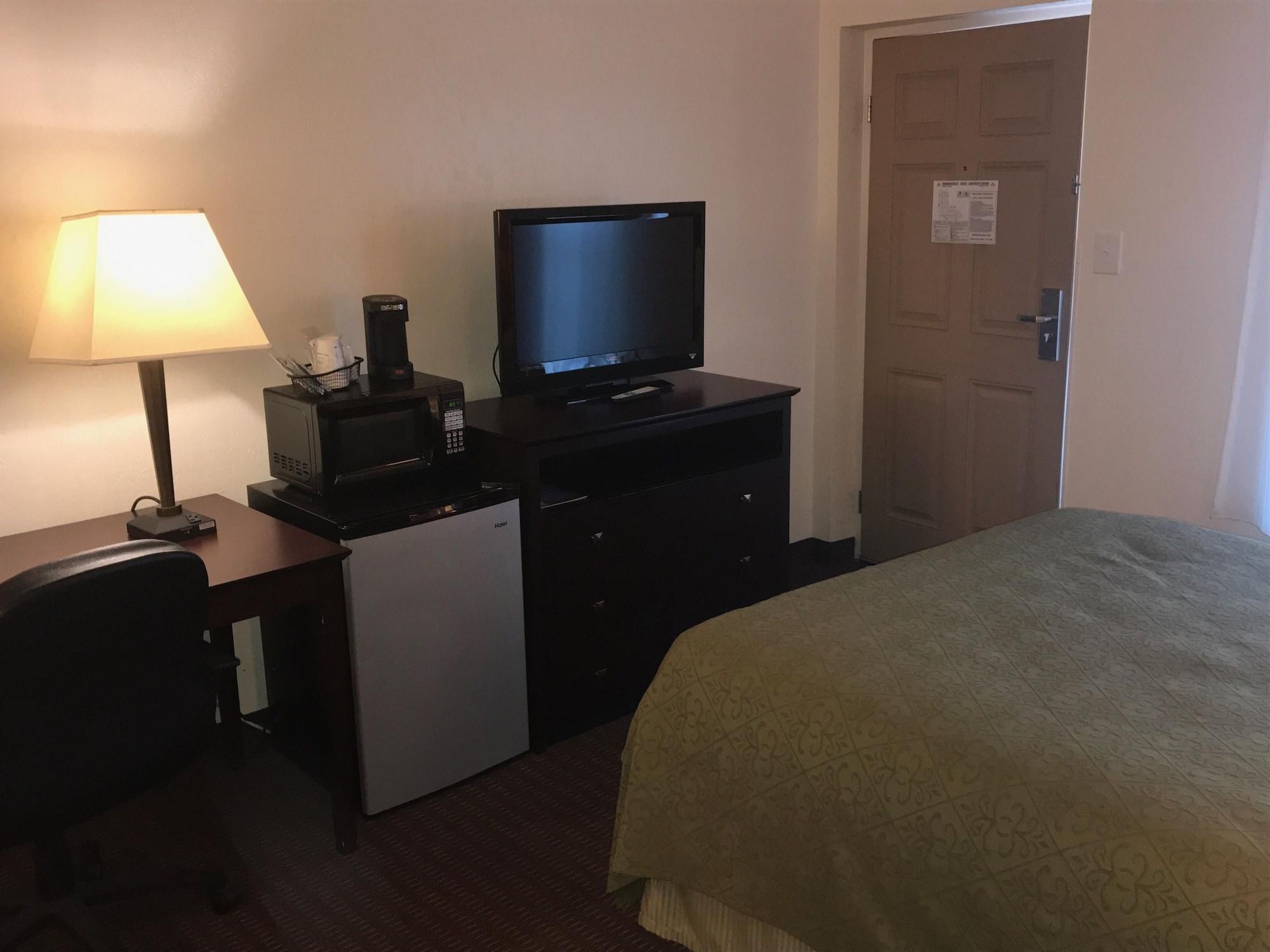 Days Inn By Wyndham Cave City Ngoại thất bức ảnh