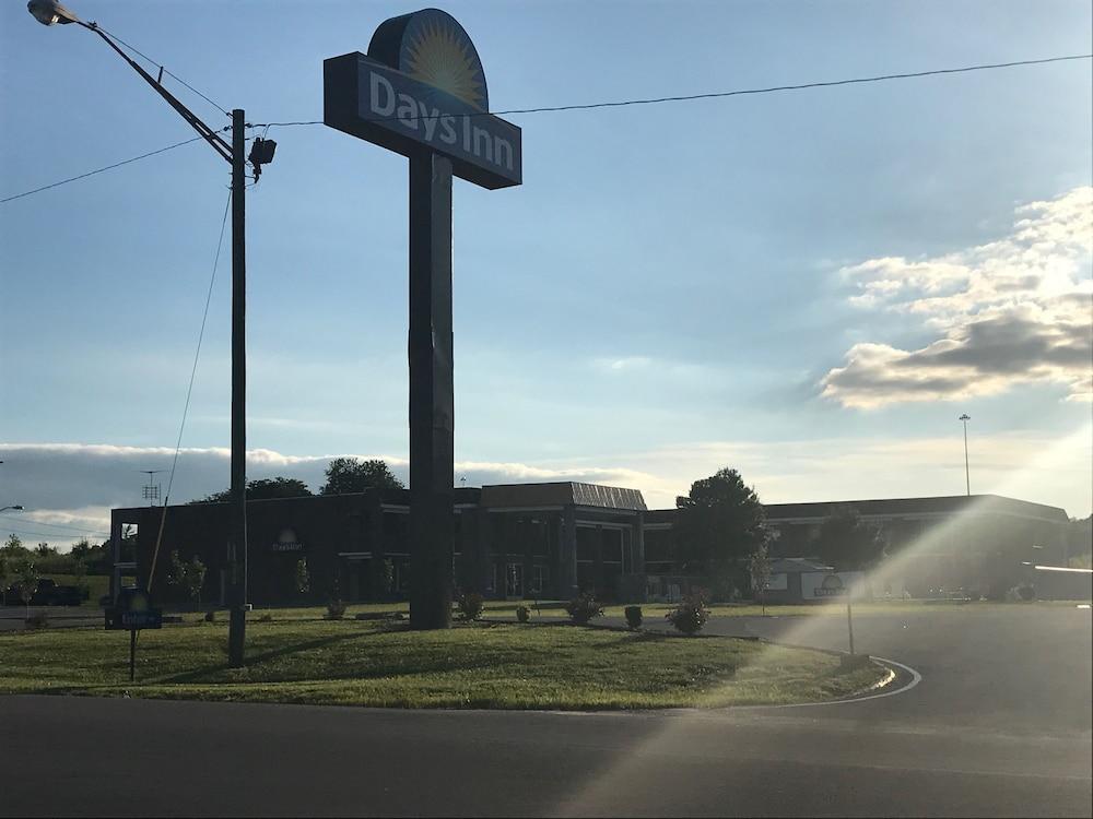 Days Inn By Wyndham Cave City Ngoại thất bức ảnh