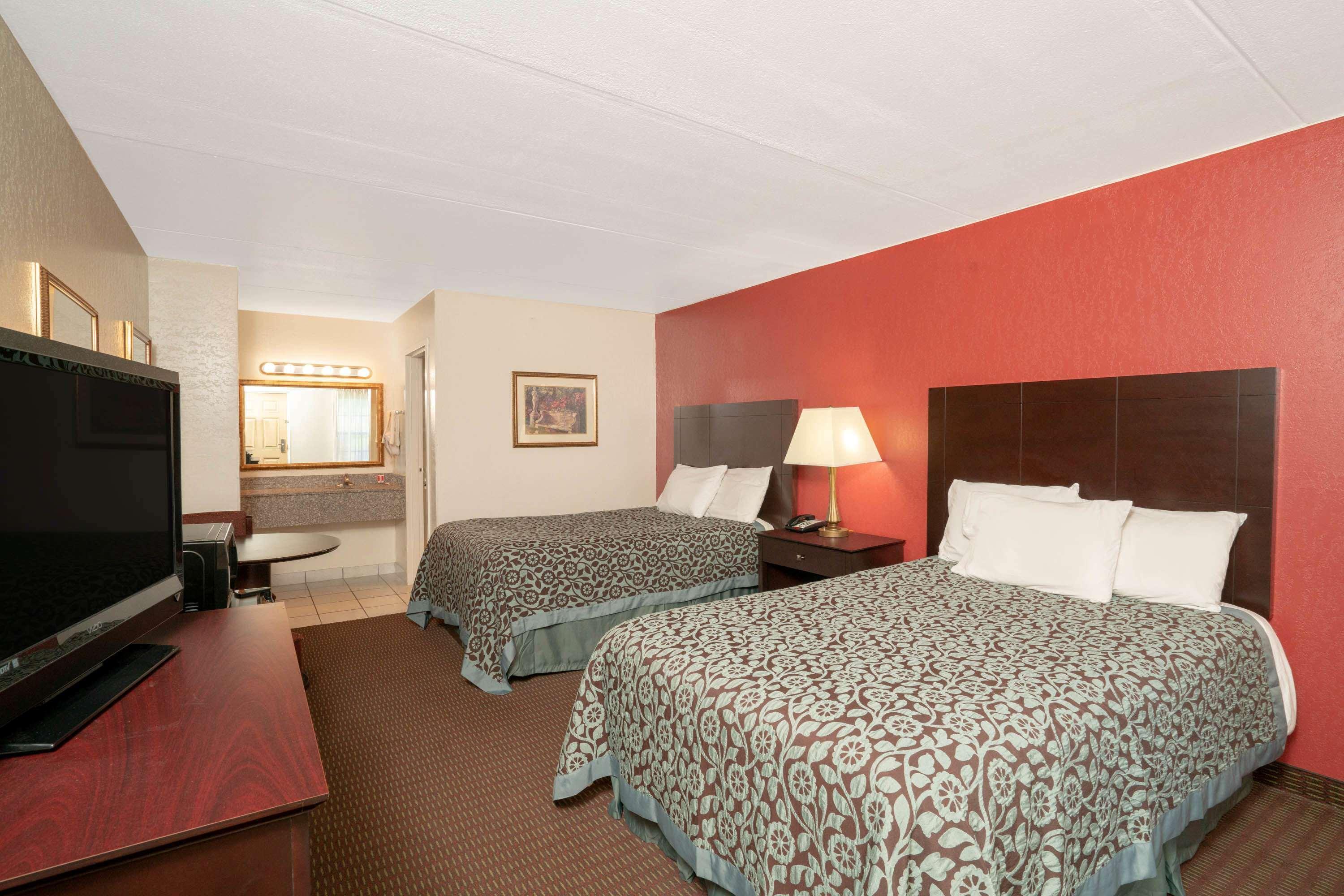 Days Inn By Wyndham Cave City Ngoại thất bức ảnh