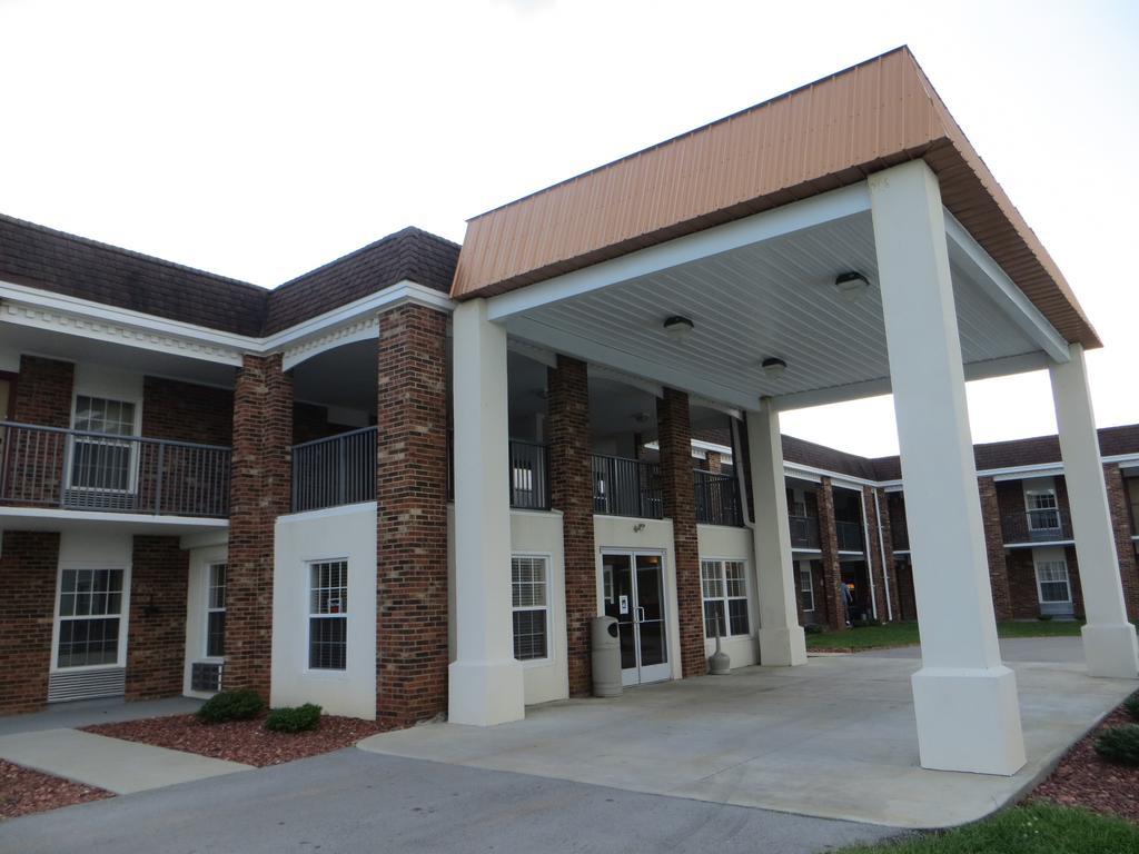 Days Inn By Wyndham Cave City Ngoại thất bức ảnh