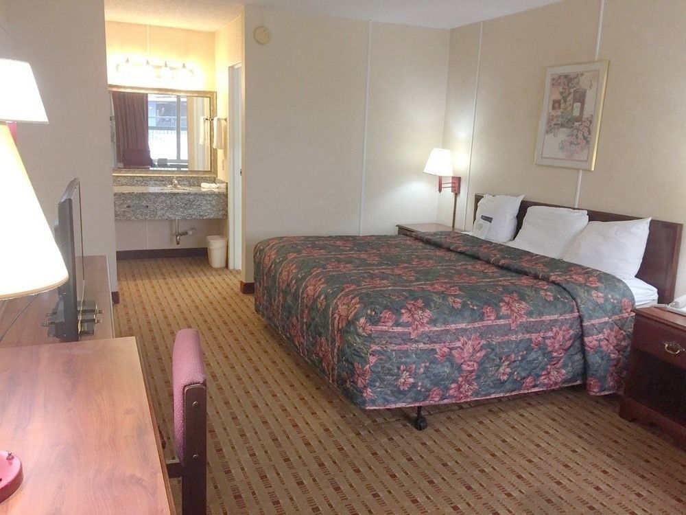 Days Inn By Wyndham Cave City Ngoại thất bức ảnh