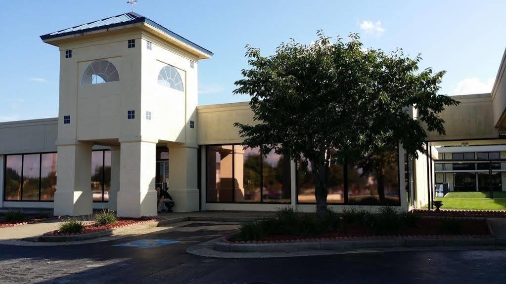 Days Inn By Wyndham Cave City Ngoại thất bức ảnh